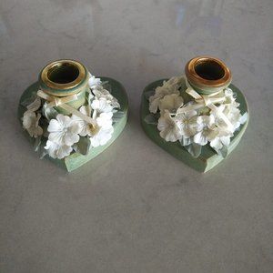 BRAND NEW PAIR OF GREEN HEART-SHAPED WOODEN CANDLE STICKS WITH SILK FLOWERS